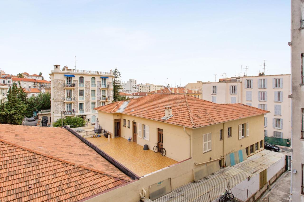 Appartement Liberation - Welkeys Niza Exterior foto